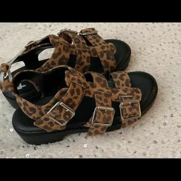 Girl’s Treasure & Bond Gabrielle Leopard Sandals 13 New - Picture 2 of 8